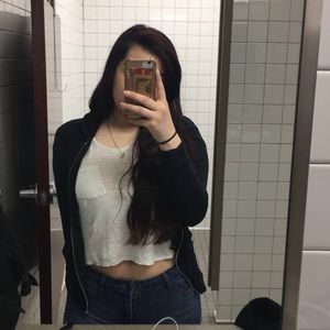 Meet your Posher, Alisa